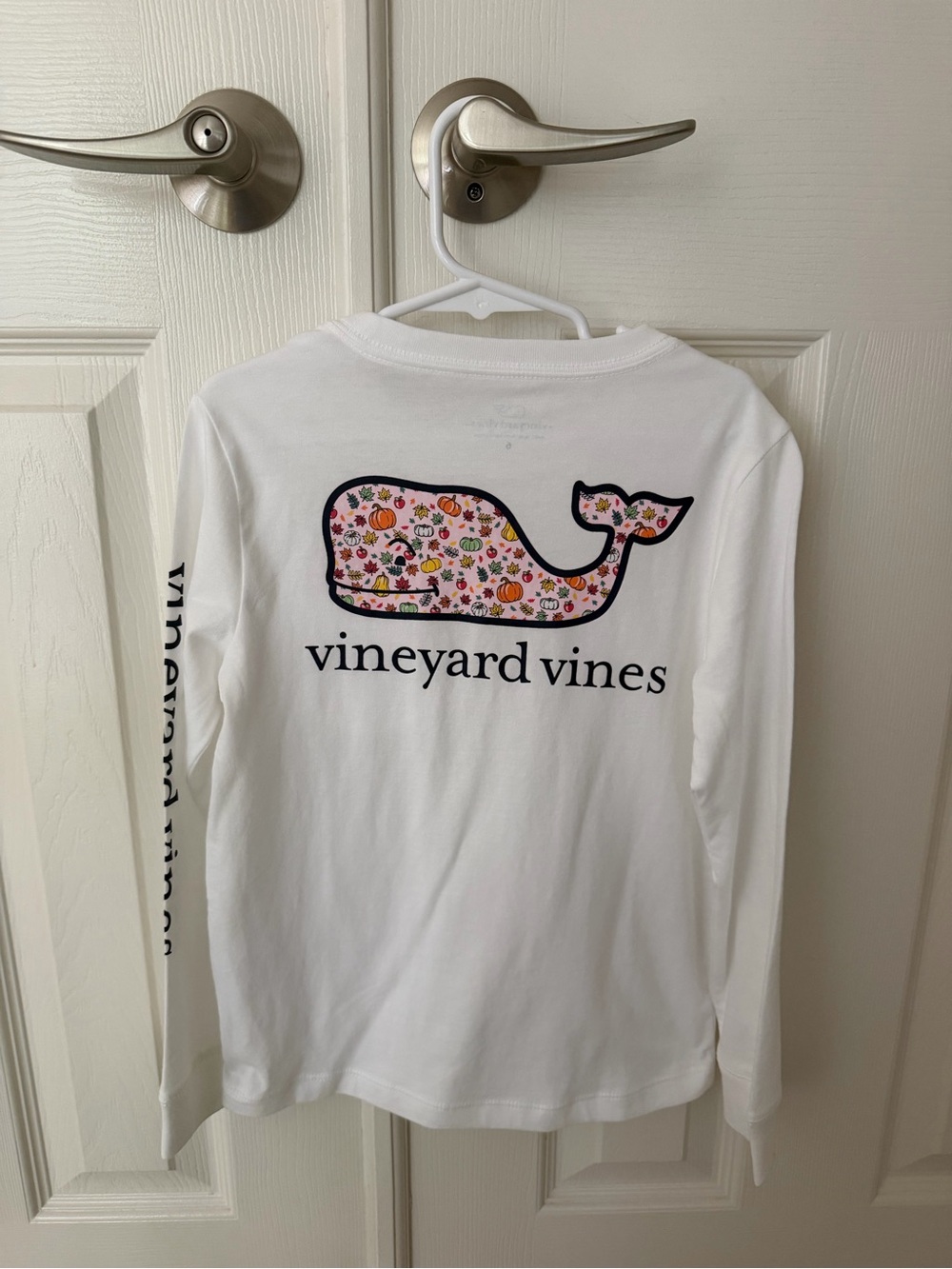 Vineyard Vines White Long-Sleeve Whale Tee with Floral Print